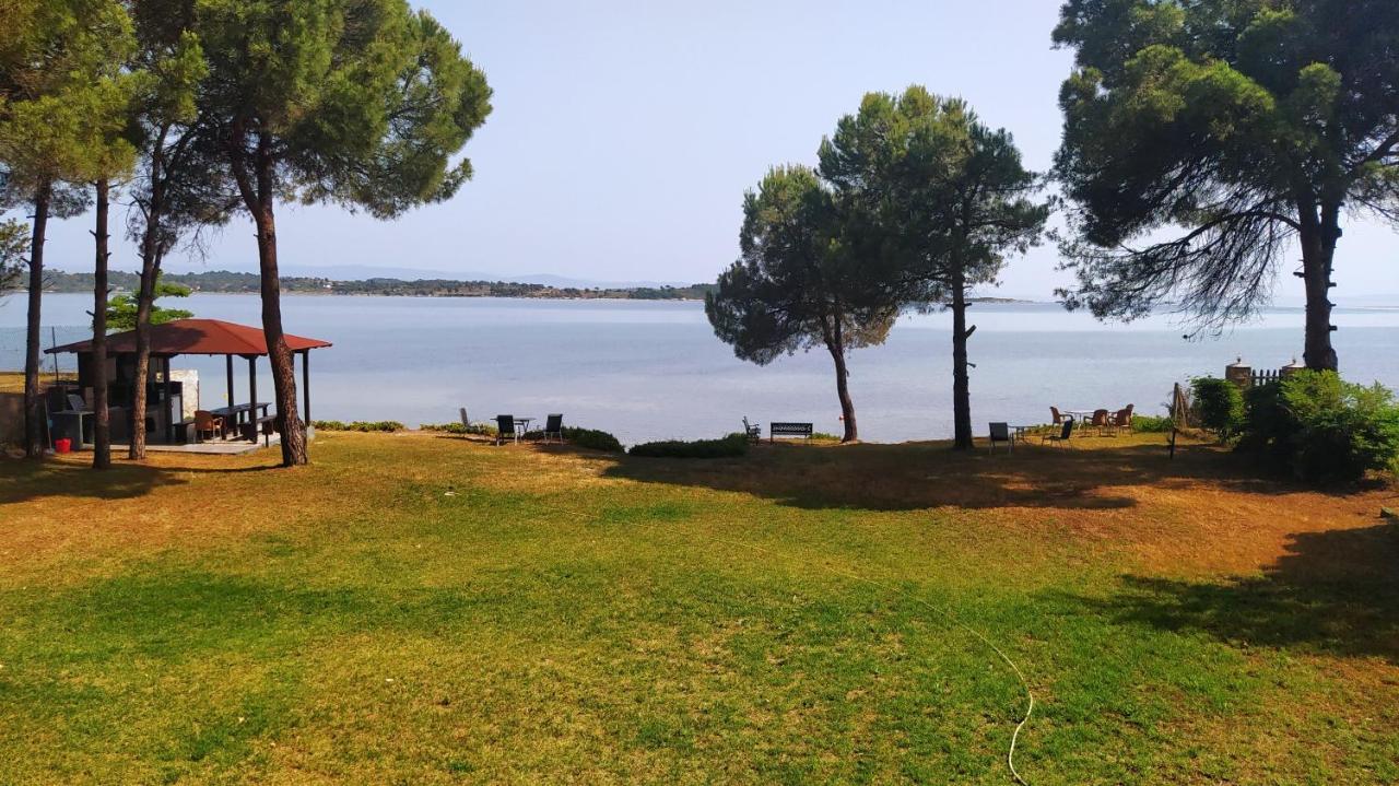 Studios Efi Beach Vourvourou Luaran gambar