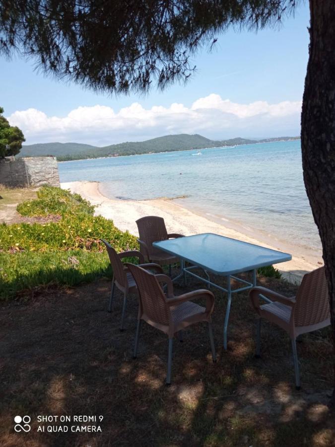 Studios Efi Beach Vourvourou Luaran gambar