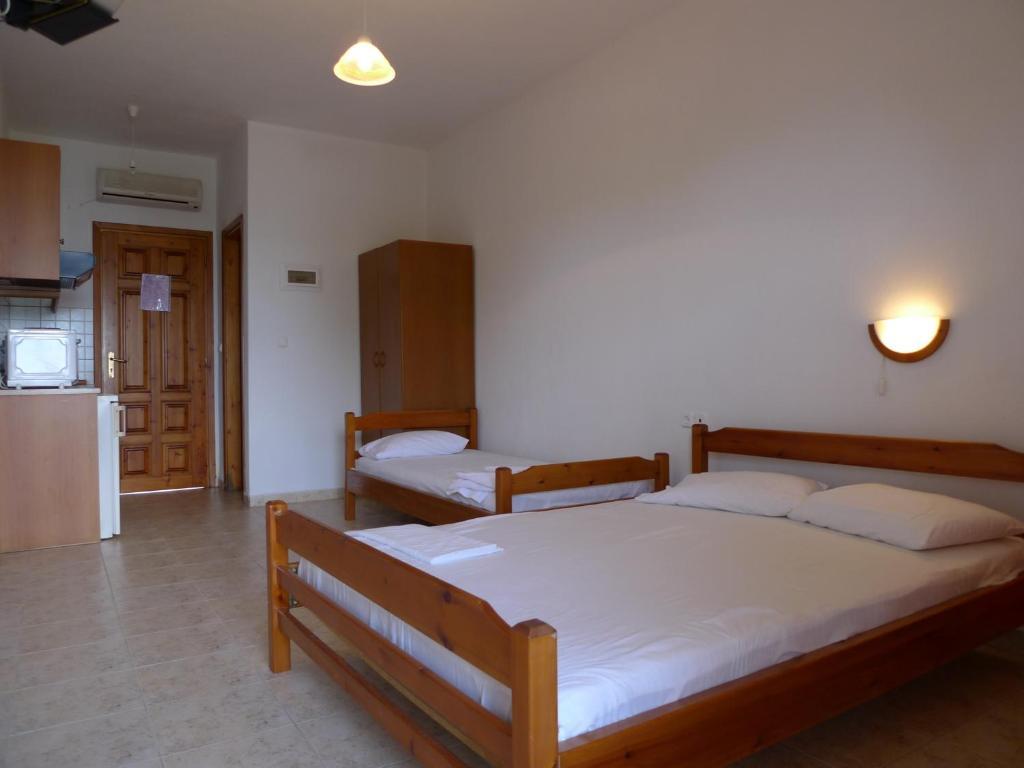 Studios Efi Beach Vourvourou Luaran gambar