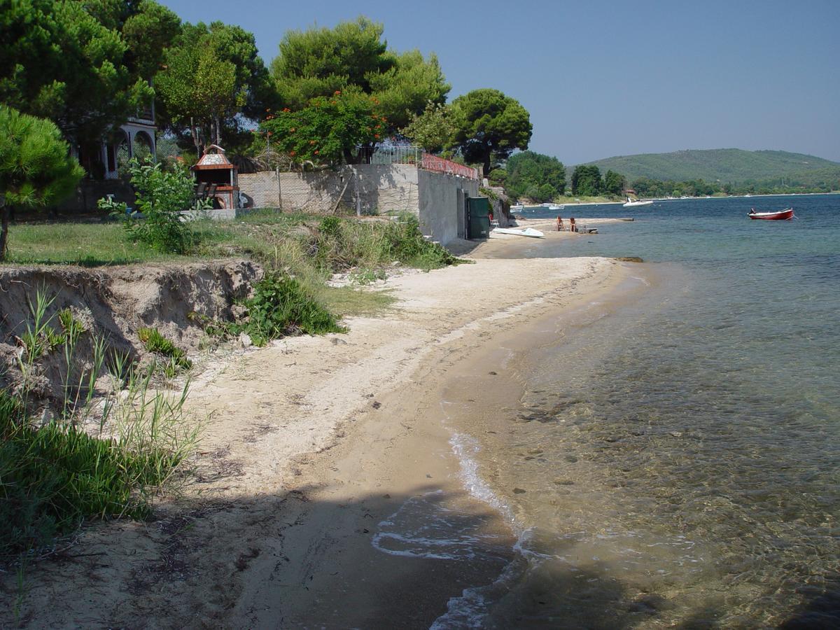 Studios Efi Beach Vourvourou Luaran gambar
